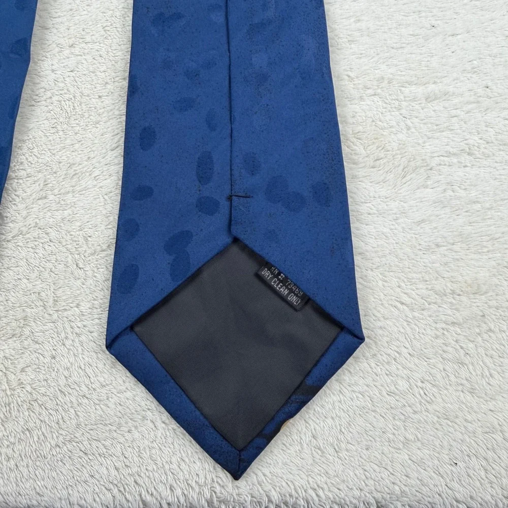 Vintage 1995 Looney Tunes Mania‎ Tie Bugs Bunny Sylvester Daffy Duck Road Runner